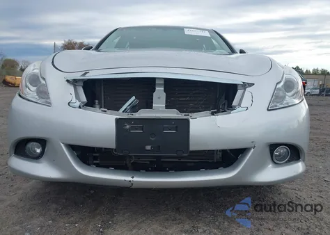 2015 Infiniti Q40 z USA, uszkodzony, nr VIN JN1CV6ARXFM523495